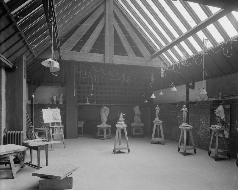 ©HES. 1910 Photograph of Basement Studio 11 taken by Bedford Lemere. 